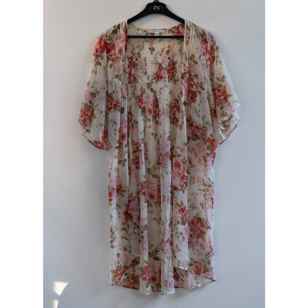 American Eagle AEO Pink Floral Kimono Women Size XS-S Open Front Sheer Coverup